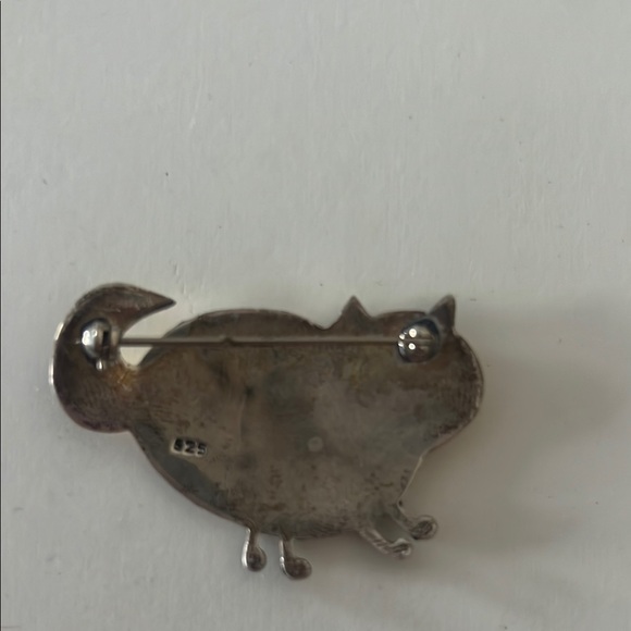 Silver Cat Brooch with Heart Cutouts - Picture 2 of 3